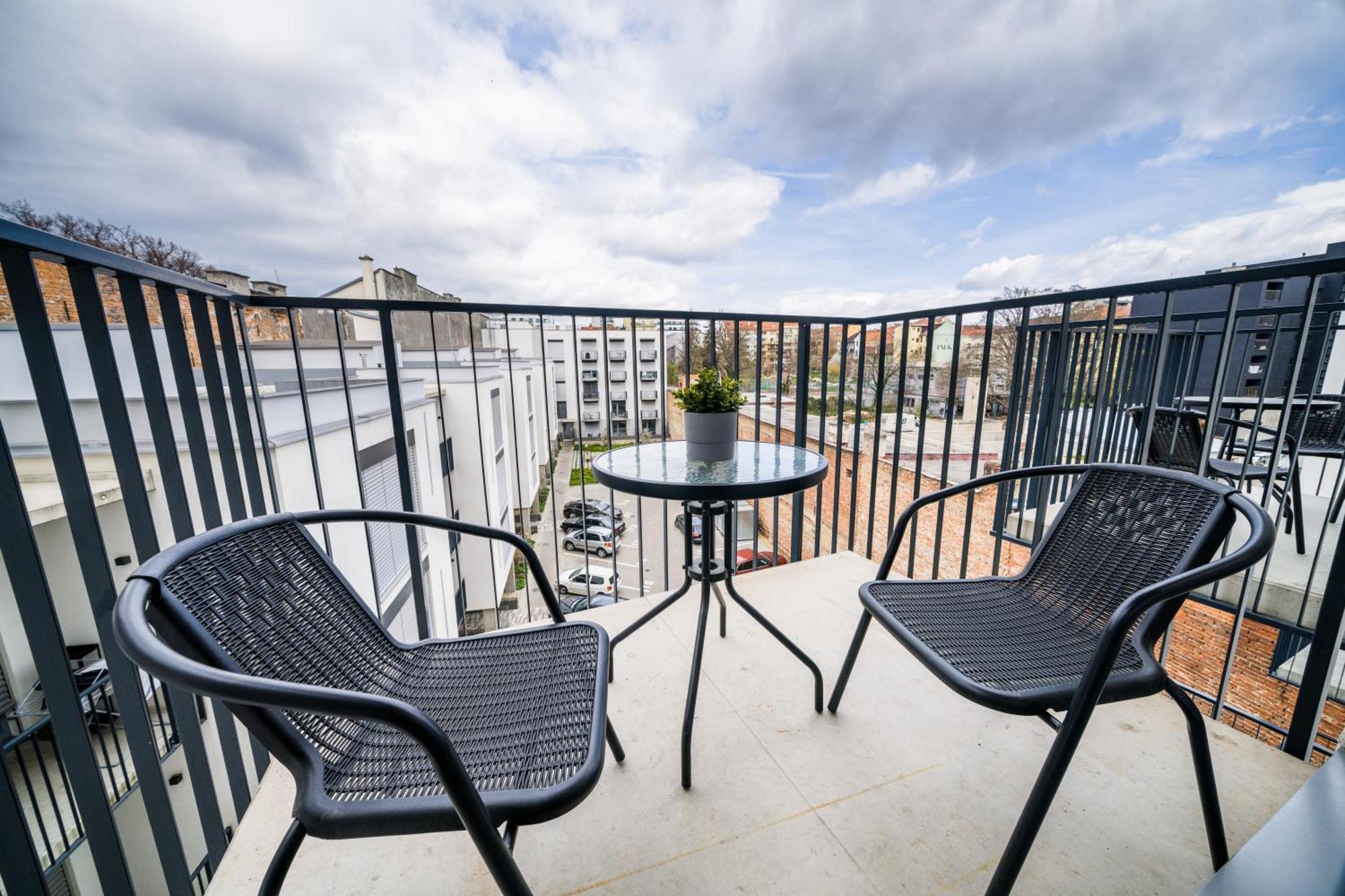 Apartment Apartia Center